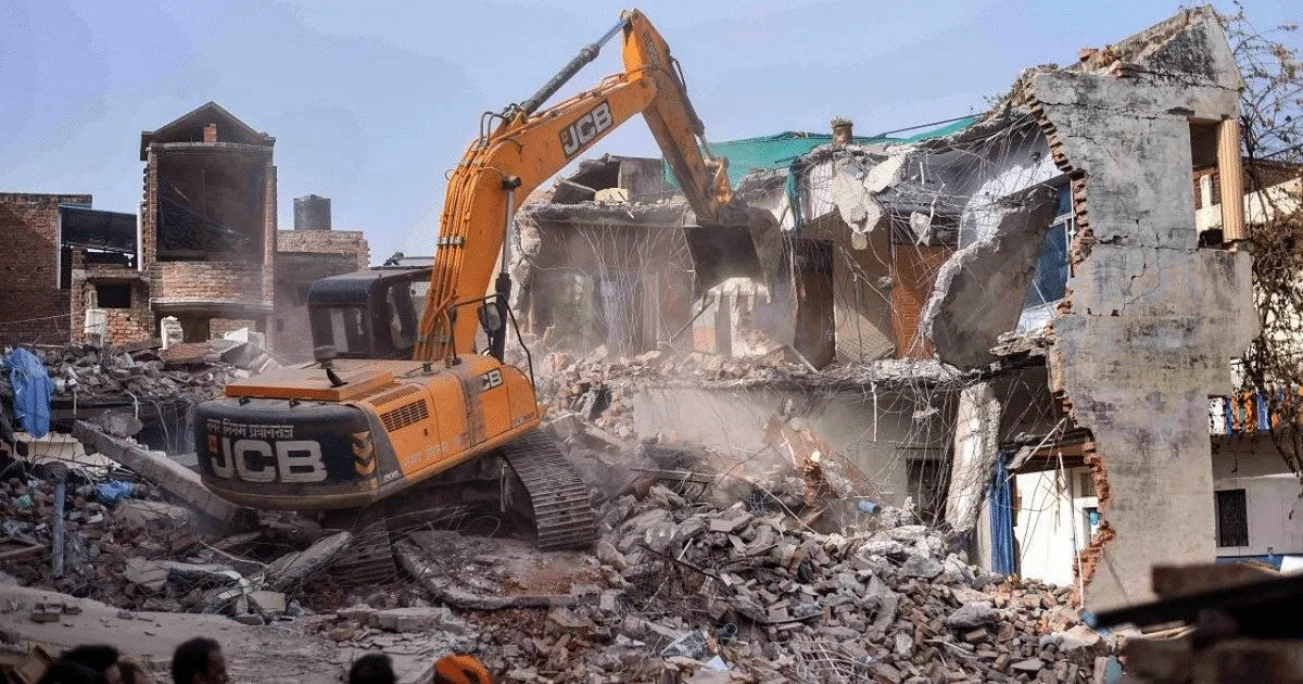 ભોજપુરમાં પરવાનગી વગર બાંધવામાં આવી રહેલ ધાર્મિક સ્થળ તોડી પાડવામાં આવ્યું, દરેક ખૂણે પોલીસ ફોર્સ તૈનાત કરવામાં આવી https://www.pravinews.com/world-news-in-gujarati/saharanpur-religious-place-being-built-without-permission-in-bhojpur-demolished-force-deployed-at-every-nook-126034