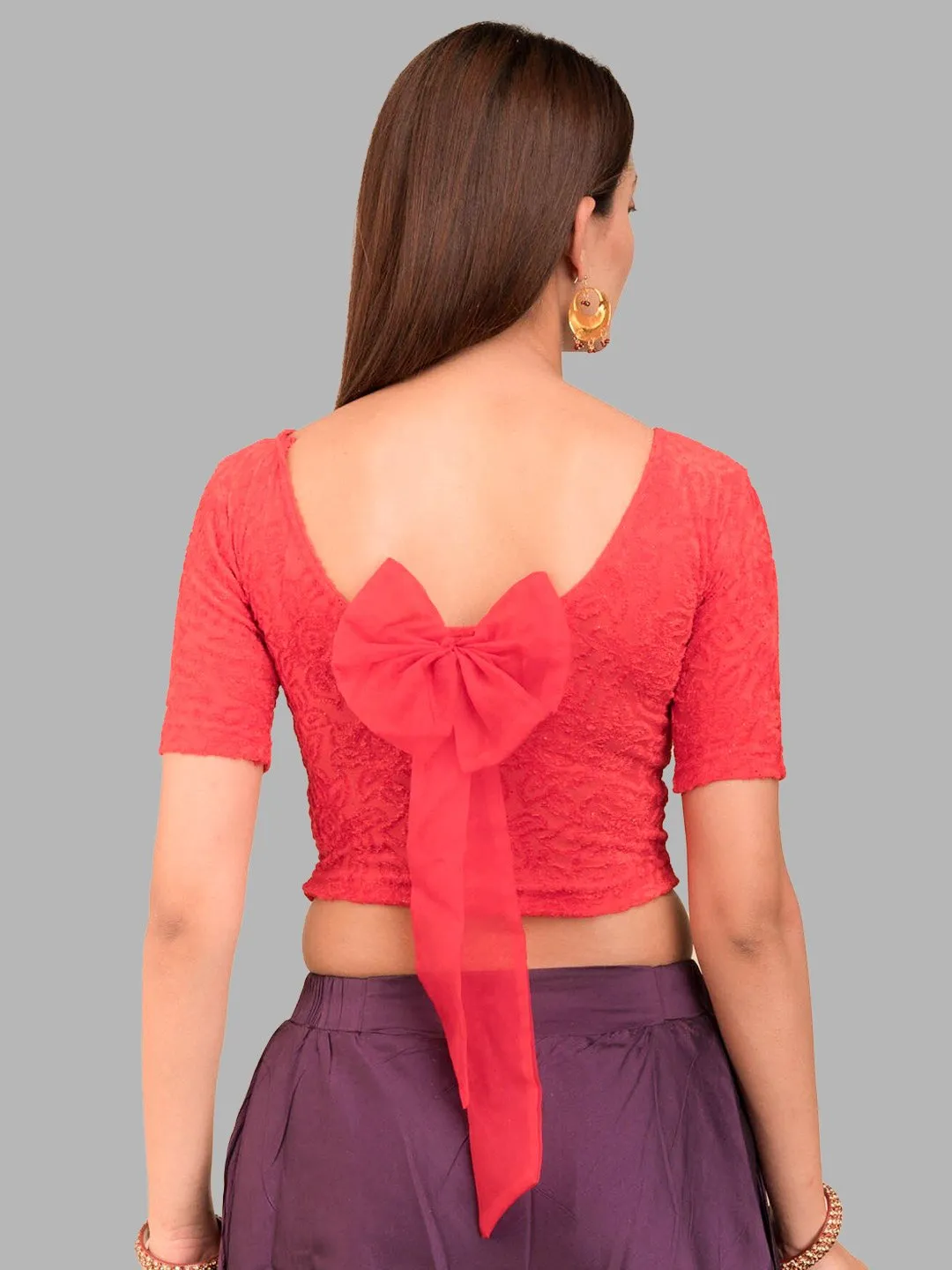 સિમ્પલ બ્લાઉઝને સ્ટાઇલિશ લુક આપવા માંગો છો? આ 4 સ્માર્ટ હેક્સ કામ આવશે https://www.pravinews.com/lifestyle/fashion-news/4-simple-blouse-styling-hacks-126429