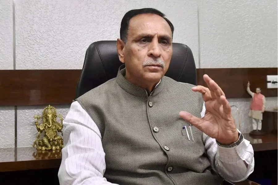 વિજય રૂપાણીના અંતિમ સંસ્કાર રાજકોટમાં થશે, સાંજે 5 વાગ્યે રાજકીય સન્માન સાથે વિદાય આપવામાં આવશે, અમિત શાહ પણ પહોંચશે 2 વિજય રૂપાણીના અંતિમ સંસ્કાર રાજકોટમાં થશે, સાંજે 5 વાગ્યે રાજકીય સન્માન સાથે વિદાય આપવામાં આવશે, અમિત શાહ પણ પહોંચશે https://www.pravinews.com/gujarat-news/former-gujarat-cm-vijay-rupani-body-will-be-taken-from-ahmedabad-to-rajkot-last-rites-will-be-performed-with-state-honours-127451