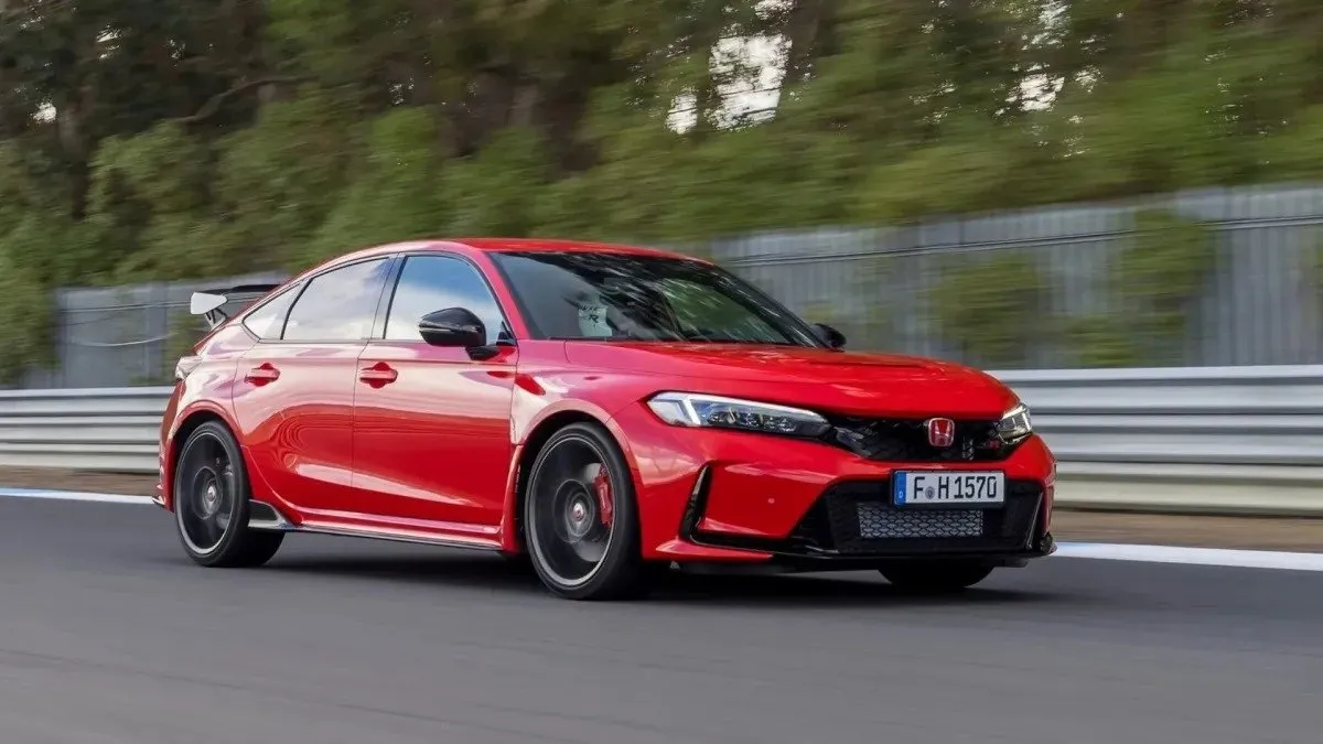 શું હોન્ડા સિવિક ફરી પાછી આવશે? પરંતુ આ વખતે તે ટાઇપ R અવતારમાં Volkswagen Golf GTIને સખત સ્પર્ધા આપશે https://www.pravinews.com/automobile/honda-civic-type-r-india-launch-expected-price-features-and-specs-126425