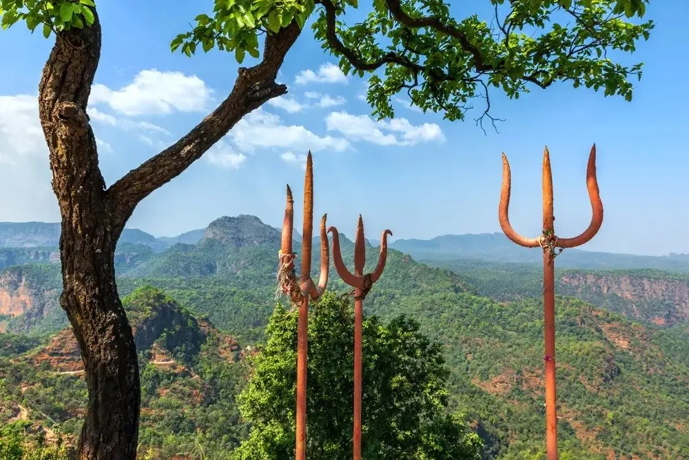 જૂન-જુલાઈમાં ઠંડક અનુભવવી હોય તો પચમઢીની મુલાકાત લો, આ સ્થળ મિની કાશ્મીર તરીકે છે પ્રખ્યાત 2 જૂન-જુલાઈમાં ઠંડક અનુભવવી હોય તો પચમઢીની મુલાકાત લો, આ સ્થળ મિની કાશ્મીર તરીકે છે પ્રખ્યાત https://www.pravinews.com/travel-news/pachmarhi-explore-madhya-pradeshs-hill-station-paradise-this-summer-127138