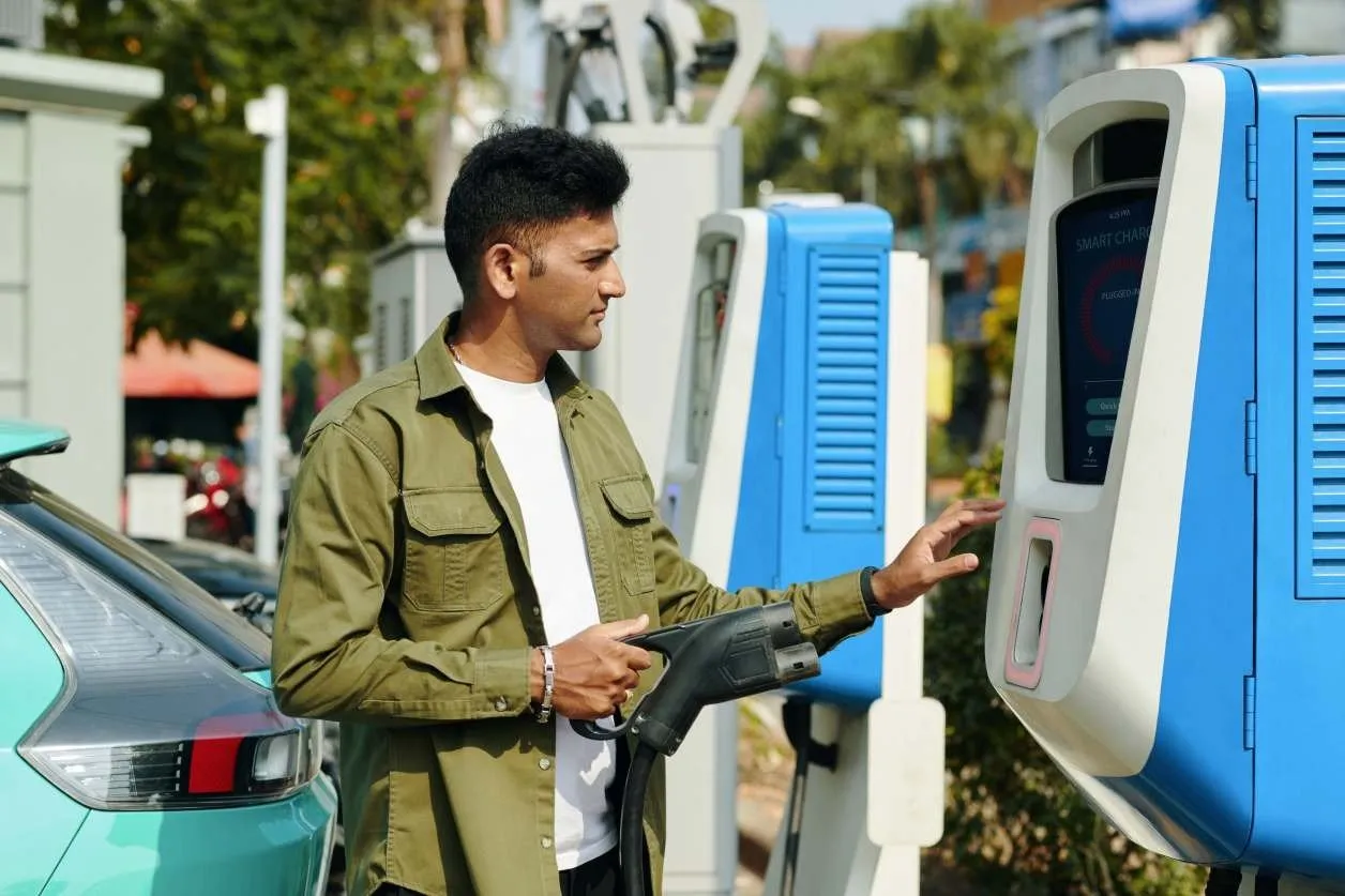 EV ખરીદવા પર કયું રાજ્ય સૌથી વધુ ડિસ્કાઉન્ટ આપે છે? સંપૂર્ણ વિગતો અહીં જાણો https://www.pravinews.com/automobile/state-wise-ev-subsidies-in-india-maharashtra-gujarat-uttar-pradesh-delhi-know-details-126868