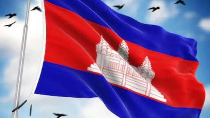 મંદિર કયા દેશના રાષ્ટ્રધ્વજનું ગૌરવ છે, જાણો ત્યાં હિન્દુઓની સંખ્યા કેટલી છે 3 મંદિર કયા દેશના રાષ્ટ્રધ્વજનું ગૌરવ છે, જાણો ત્યાં હિન્દુઓની સંખ્યા કેટલી છે https://www.pravinews.com/ajab-gajab/ambodia-only-country-in-world-whose-flag-have-hindu-temple-picture-128067