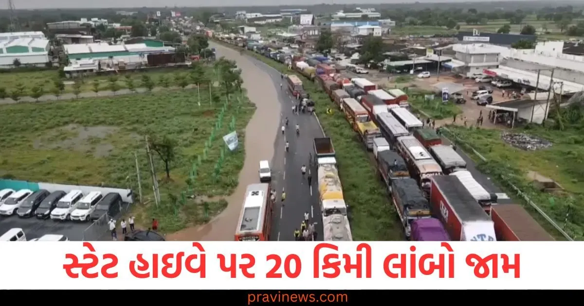 ગુજરાતમાં ભારે વરસાદને કારણે અનેક વિસ્તારોમાં પાણી ભરાયા, હાઇવે પર લાગ્યો લાંબો ટ્રાફિક જામ https://www.pravinews.com/gujarat-news/a-massive-explosion-occurred-in-a-tanker-while-extracting-asphalt-three-people-died-128440