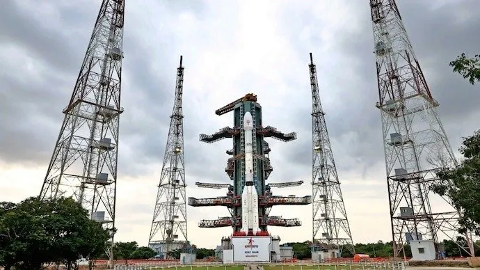 જાણો નાસા-ઇસરોનું NISAR મિશન કેમ ખાસ છે, તેનું કામ શું હશે? https://www.pravinews.com/world-news-in-gujarati/nasa-isro-nisar-satellite-launch-today-a-landmark-earth-observation-mission-for-climate-and-disaster-monitoring-128644