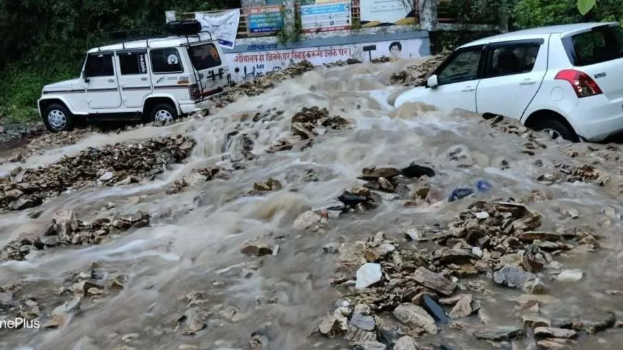 ઉત્તરાખંડમાં ફરી વાદળ ફાટ્યું, રુદ્રપ્રયાગ અને ચમોલીમાં પૂર, ભારે વિનાશના સર્જાયો https://www.pravinews.com/world-news-in-gujarati/cloud-burst-again-in-uttarakhand-floods-in-rudraprayag-and-chamoli-causing-huge-destruction-129510