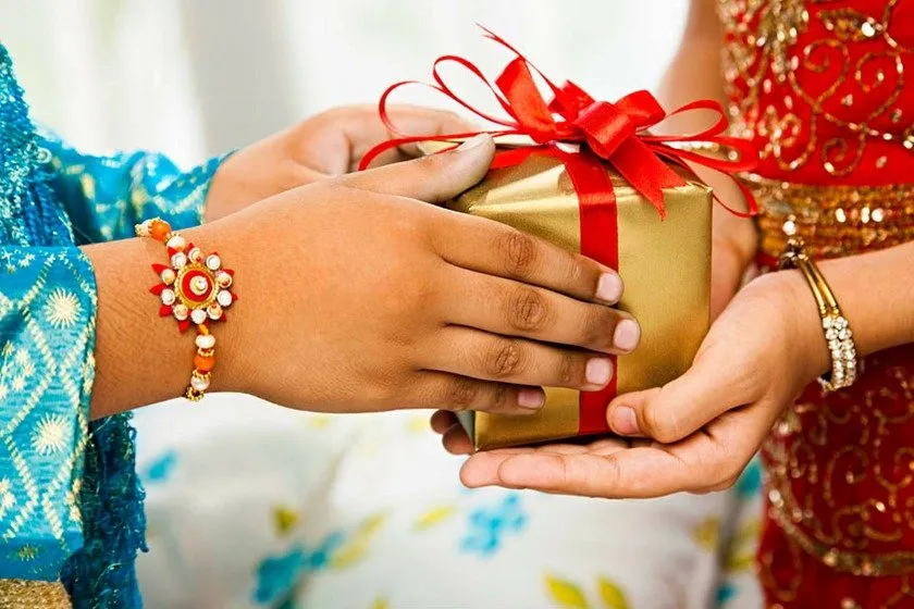 Raksha Bandhan 2025: રક્ષાબંધન ભાઈ-બહેનના પ્રેમનો તહેવાર છે, આવી કોઈ ભેટ ન આપો 2 Raksha Bandhan 2025: રક્ષાબંધન ભાઈ-બહેનના પ્રેમનો તહેવાર છે, આવી કોઈ ભેટ ન આપો https://www.pravinews.com/religion/astrology/raksha-bandhan-is-a-festival-of-brother-sister-love-do-not-give-such-gifts-128718