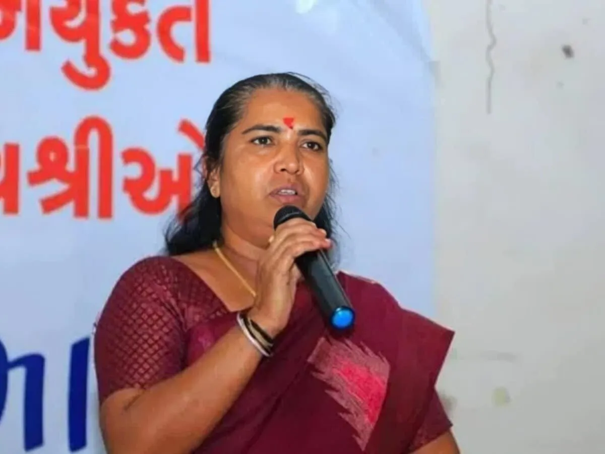 ગાયને 'રાજ્ય માતા' બનાવો... ગુજરાતના એકમાત્ર કોંગ્રેસ સાંસદે અવાજ ઉઠાવ્યો 2 ગાયને 'રાજ્ય માતા' બનાવો... ગુજરાતના એકમાત્ર કોંગ્રેસ સાંસદે અવાજ ઉઠાવ્યો https://www.pravinews.com/gujarat-news/gujarat-congress-mp-backs-demand-to-declare-cow-as-state-mother-129544