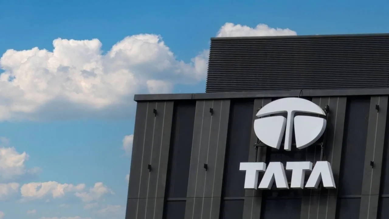 Tata Stock Split: ટાટા ગ્રુપની આ મોટી કંપની 1 શેરને 10 ટુકડાઓમાં વહેંચશે, બોર્ડ તરફથી મંજૂરી મળી 2 Tata Stock Split: ટાટા ગ્રુપની આ મોટી કંપની 1 શેરને 10 ટુકડાઓમાં વહેંચશે, બોર્ડ તરફથી મંજૂરી મળી https://www.pravinews.com/business/tata-stock-split-this-big-company-of-tata-group-will-split-1-share-into-10-pieces-got-approval-from-the-board-128811
