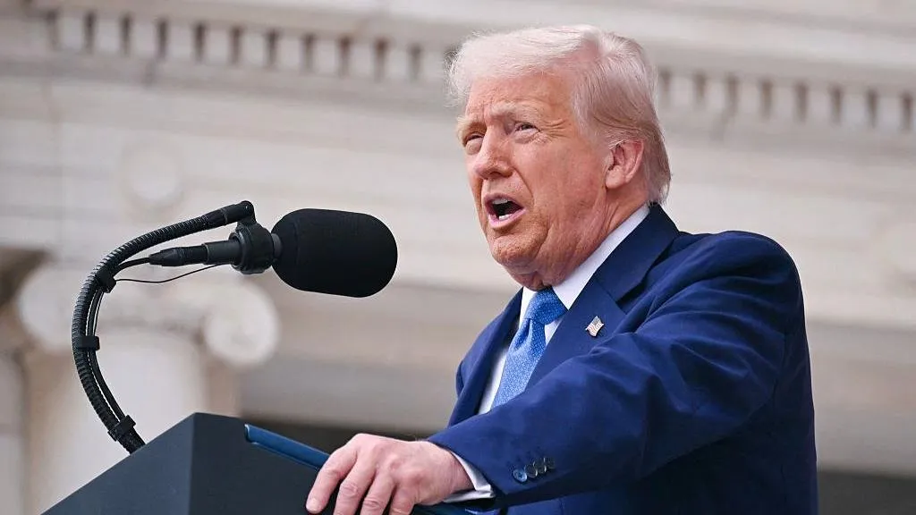 ટેક્સાસમાં ભારતીય મૂળના નાગરિકની હત્યા પર ગુસ્સે ભરાયા અમેરિકન રાષ્ટ્રપતિ ડોનાલ્ડ ટ્રમ્પ, કહી આ મોટી વાત https://www.pravinews.com/international-news/donald-trump-said-on-texas-massacre-the-time-for-leniency-towards-illegal-immigrant-criminals-under-my-administration-is-over-130008