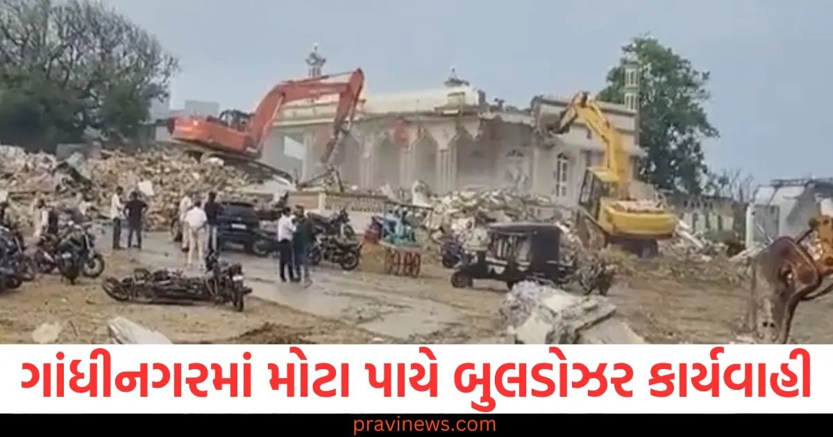 ગુજરાતમાં મોટા પાયે બુલડોઝર કાર્યવાહી, સાબરમતીના કિનારે 700 થી વધુ બાંધકામો કરાશે જામીનદોષ https://www.pravinews.com/gujarat-news/bulldozer-action-in-gandhinagar-gujarat-over-700-structure-130134