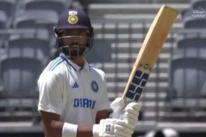 આ ખેલાડીએ ટીમ ઈન્ડિયામાં વાપસીનો દાવો રજૂ કર્યો, ઓસ્ટ્રેલિયા સામે 156 રનની ઇનિંગ રમી https://www.pravinews.com/sports