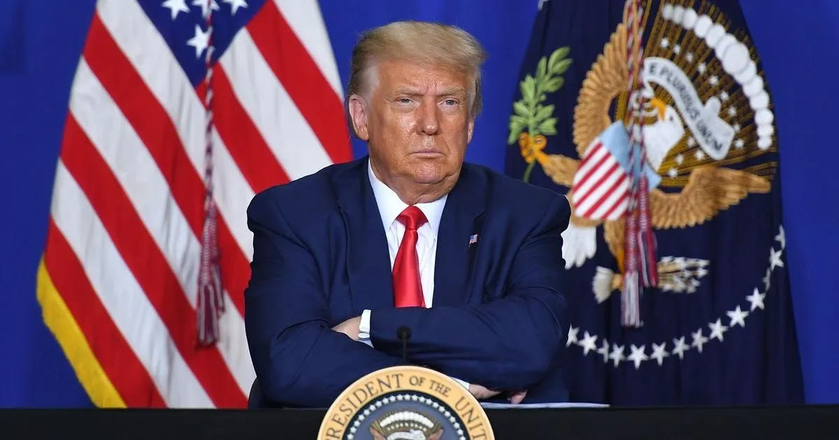 H-1B વિઝા: ડોનાલ્ડ ટ્રમ્પે લગાવી $1 લાખ ની ફી, જાણો ભારતીયોને કેવી અસર થશે https://www.pravinews.com/international-news/donald-trump-introduces-100-000-fee-for-h-1b-visa-major-impact-expected-on-indian-workers-and-tech-industry-130230