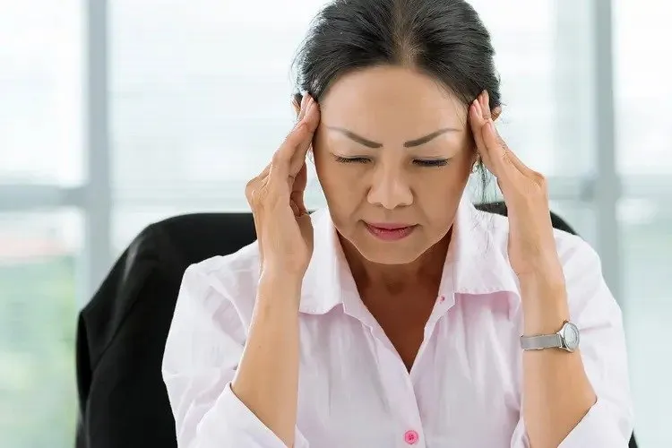 આ વિટામિનની ઉણપથી માઈગ્રેન થાય છે અને માથાના દુખાવાની સમસ્યા વધે છે. https://www.pravinews.com/lifestyle/health-fitness/deficiency-of-this-vitamin-causes-migraines-and-increases-the-problem-of-headaches-129828