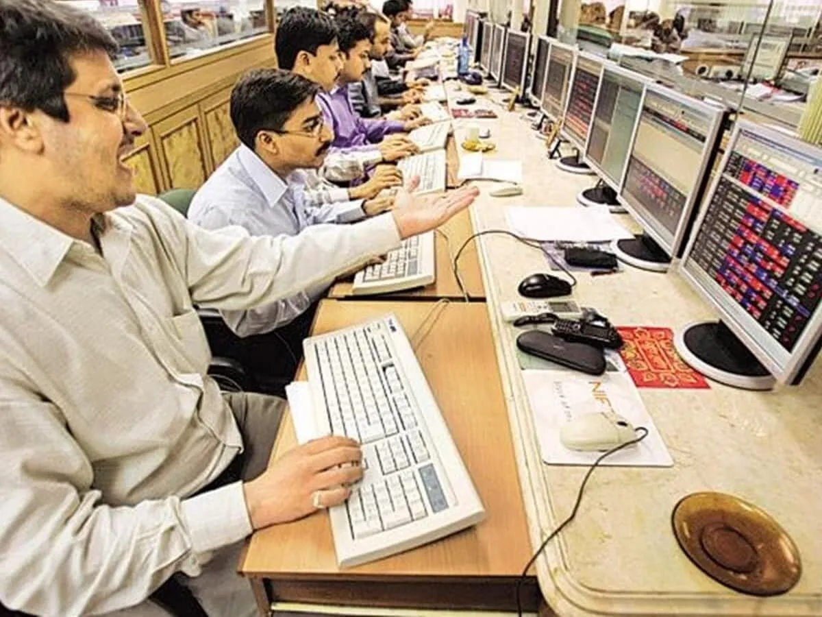 ₹ 50 થી ઓછા આ સ્ટોક પર રોકાણકારોની પડાપડી, ખરીદવાની લાગી દોડ; કંપનીએ મોટી જાહેરાત કરી https://www.pravinews.com/business/investors-crashed-on-this-stock-below-%e2%82%b9-50-rush-to-buy-company-makes-big-announcement-129624