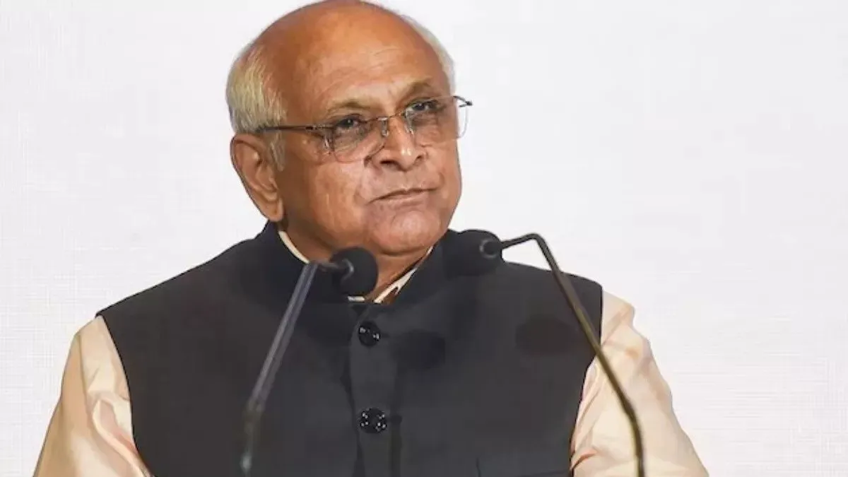 ગુજરાત જન વિશ્વાસ બિલ 2025 વિધાનસભામાં પસાર, જેનો હેતુ કાયદાઓને સરળ, પારદર્શક અને ડિજિટલ બનાવવાનો છે https://www.pravinews.com/gujarat-news/gujarat-public-confidence-bill-2025-passed-in-assembly-129922